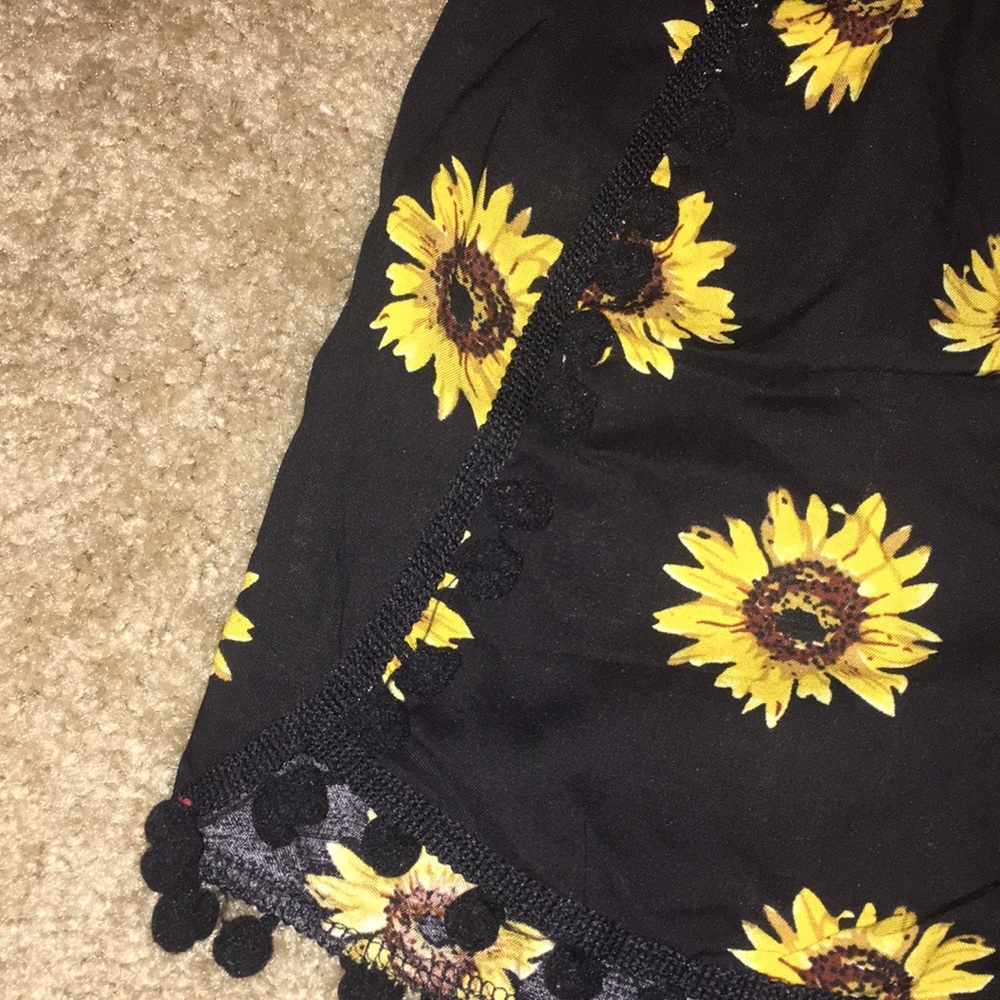 shorts - Picture 3 of 3